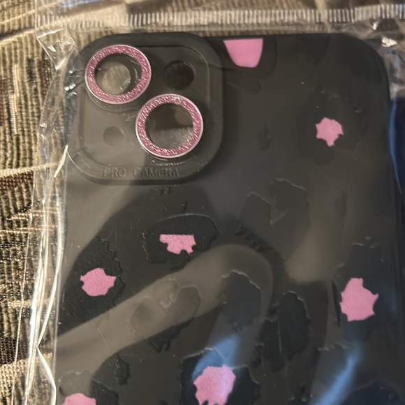 iPhone 14 plus case - Picture 3 of 3